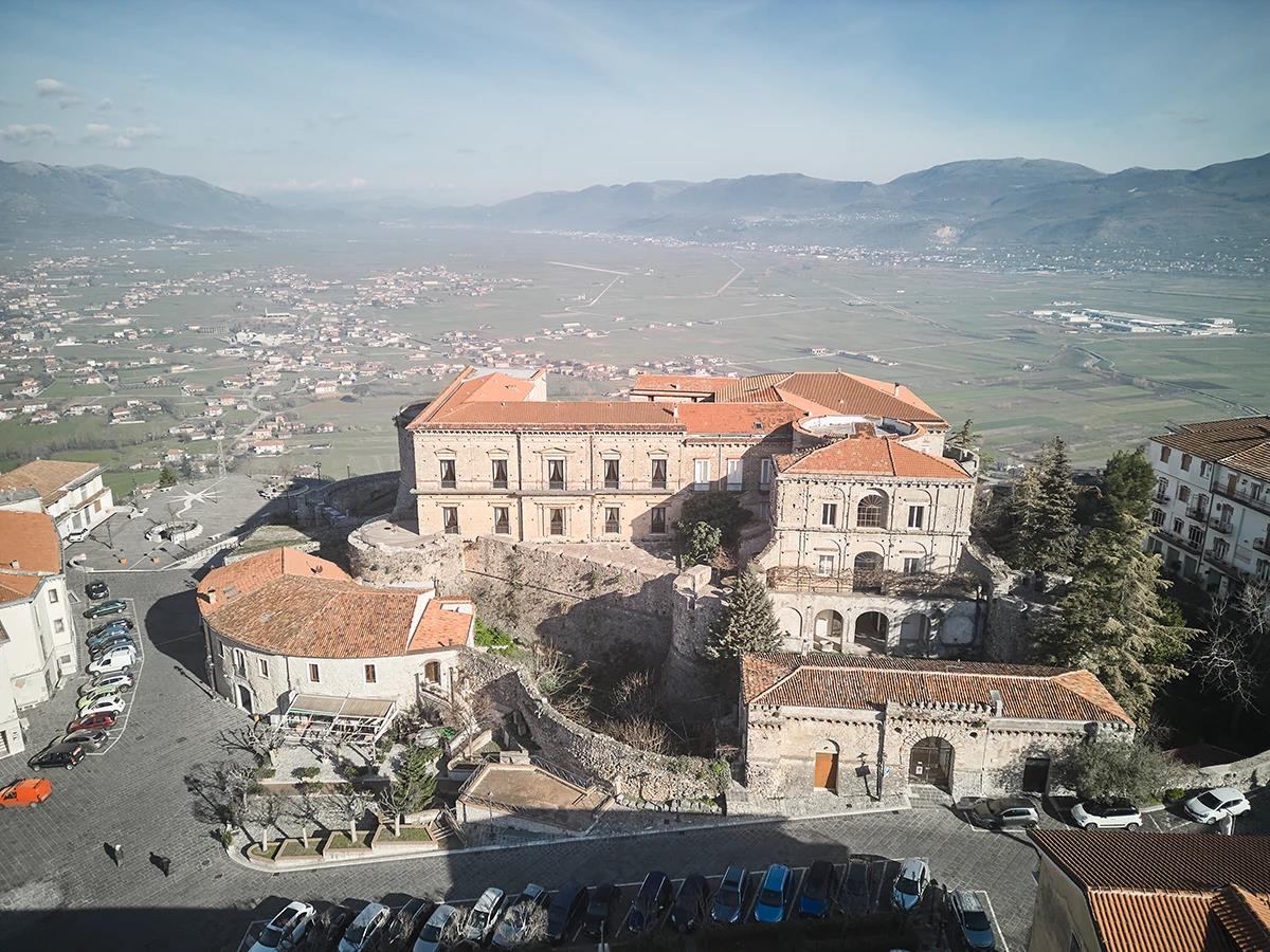 castello-macchiaroli